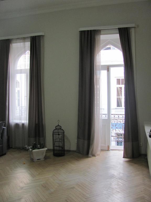 Apartment Art House
